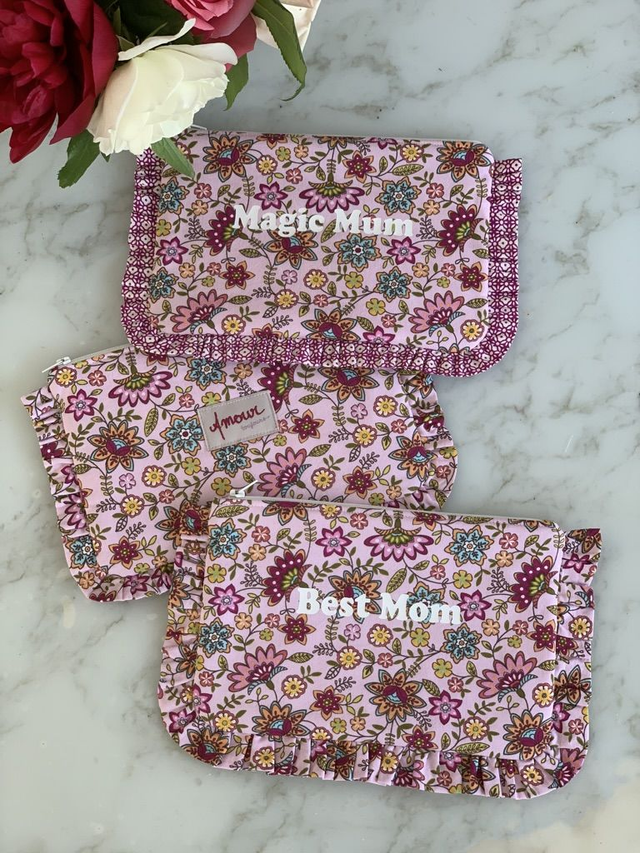 Pochette plate à froufrous L [MAMAN]