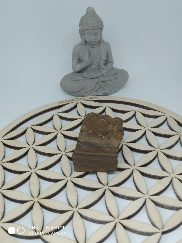 Pierre brute œil de tigre 