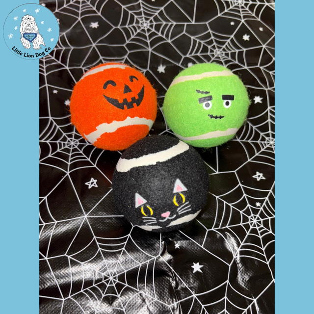 Halloween tennis balls