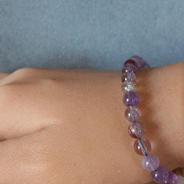 Bracelet ajustable en Cacoxénite (Super seven)