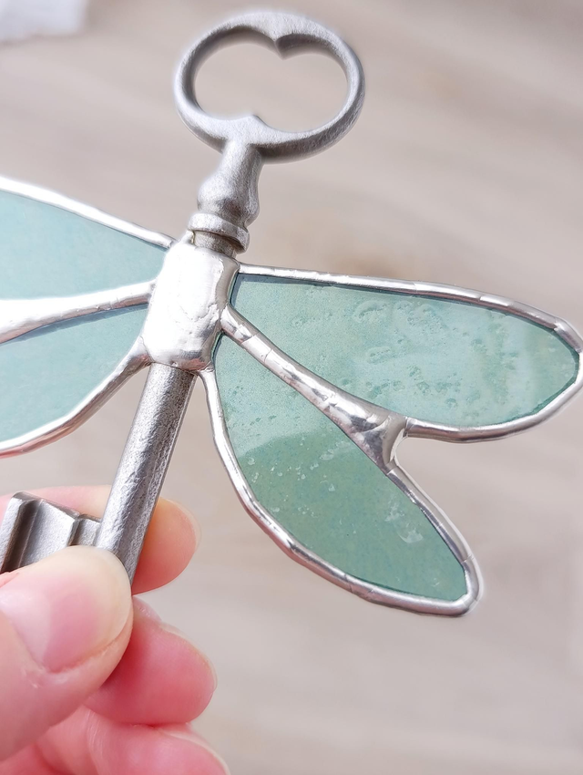 🗝️ Clé féerique "Lyra" verte en vitrail