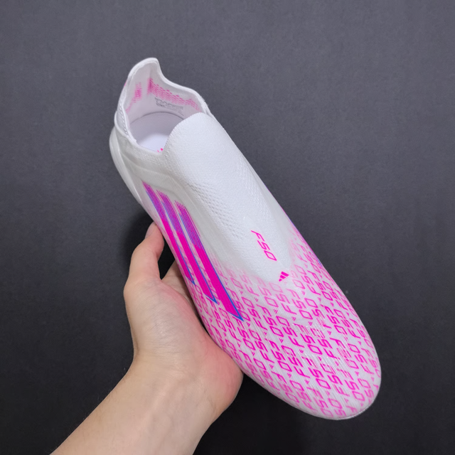 F50 ELITE - Laceless