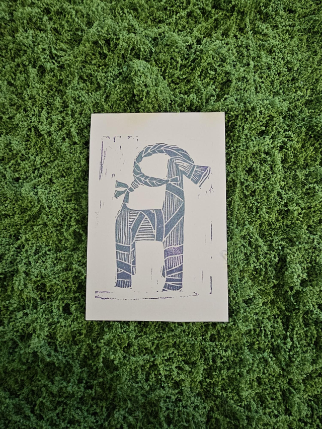 Bouc de yule bleu /violet 10 x 15 cm 