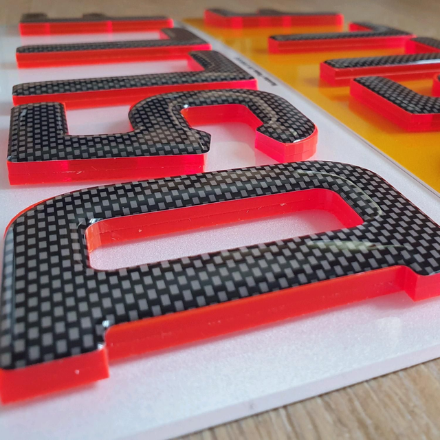 6mm Neon Red 4D with Carbon Gel