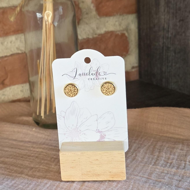 Puces d’oreilles Leopardia – Discrétion &amp; Élégance Sauvage

