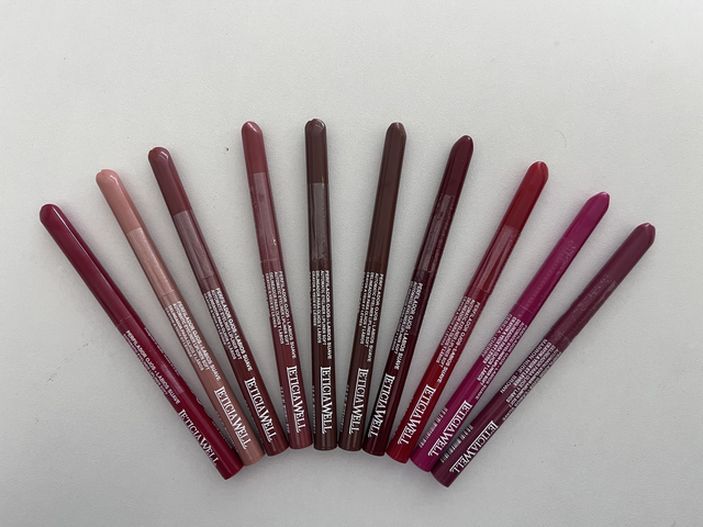 Crayon pour Lèvres &amp; Yeux