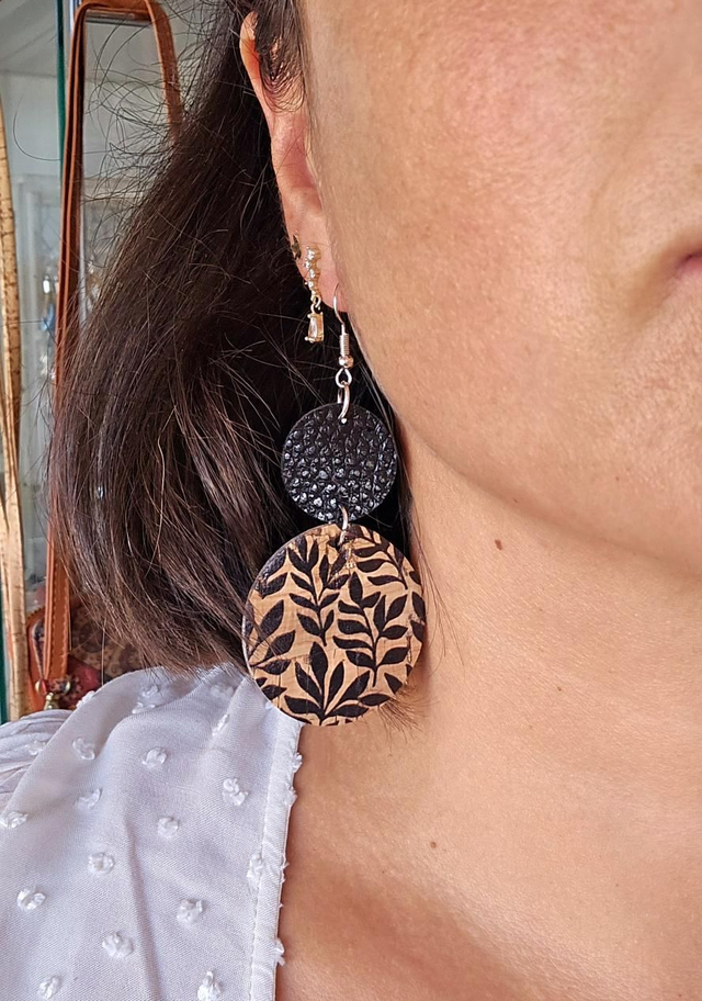 Boucles d'oreilles "Mara" en tissu de liège et similicuir recyclé 