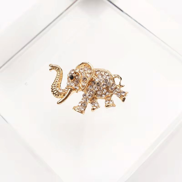 Elephant Brooch with sparkling rhinestones