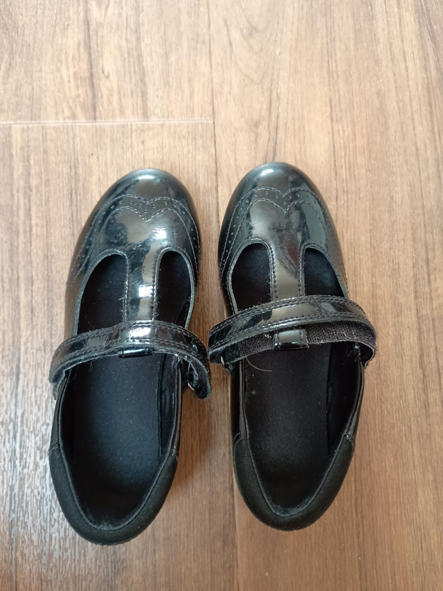 M&amp;S 11.5 patent Mary Janes