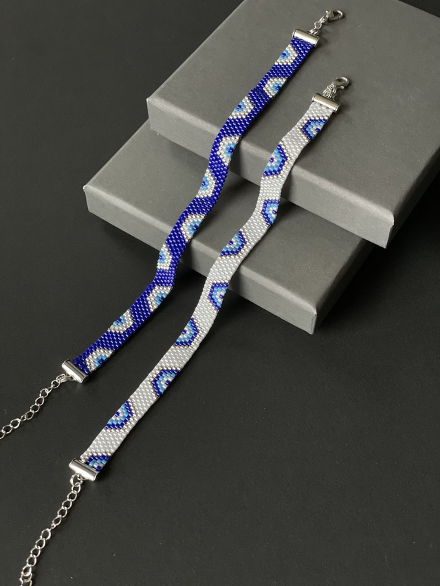 Beaded evil eye pattern bracelet
