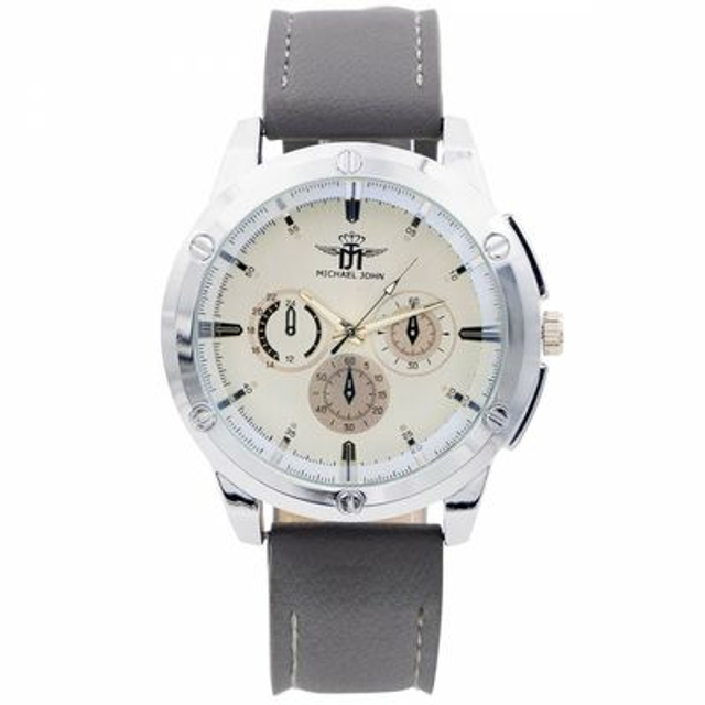 montre Michael John homme fond blanc crème, avec trois cadran factice, pour effet chrono et son bracelet cuir de couleur gris. 