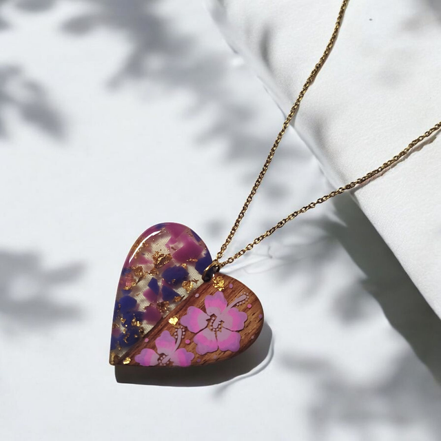 Collier dessiné Flora acier inoxydable violet parme bi matière