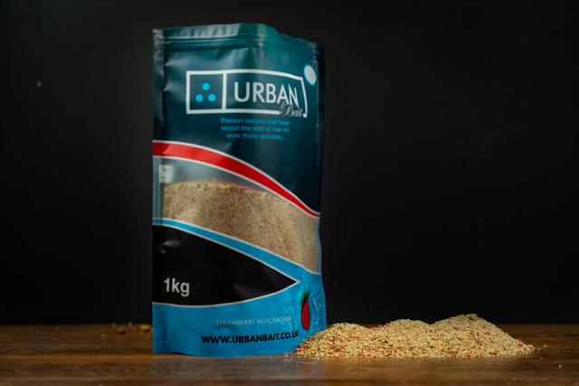 Urban Bait Strawberry Nutcracker stick mix 1kg