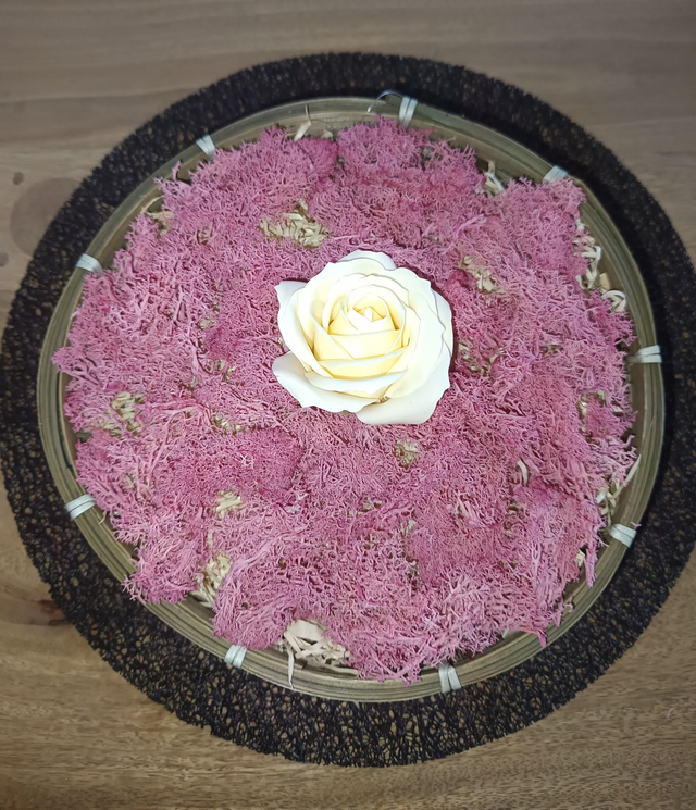 Panier avec décoration sans article