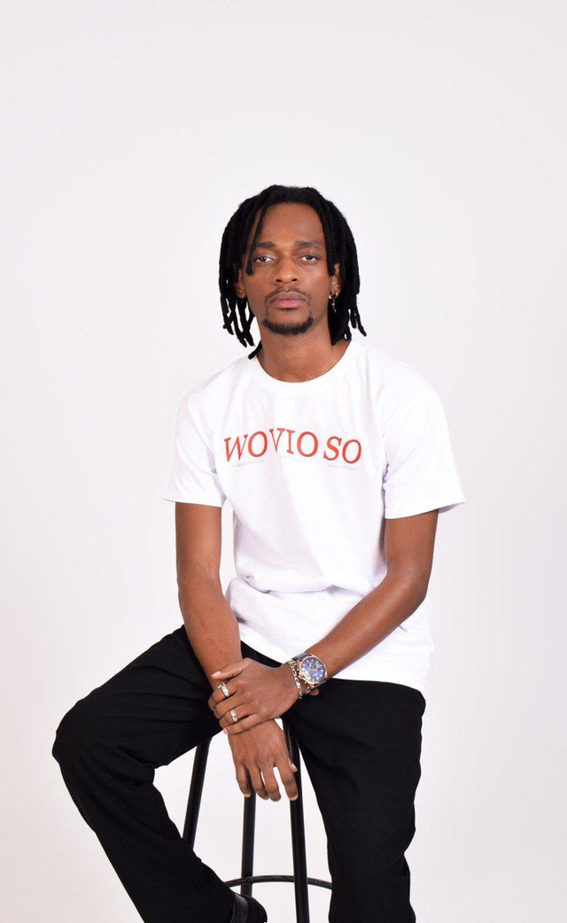 WOVIOSO Blanc - Typographie en rouge