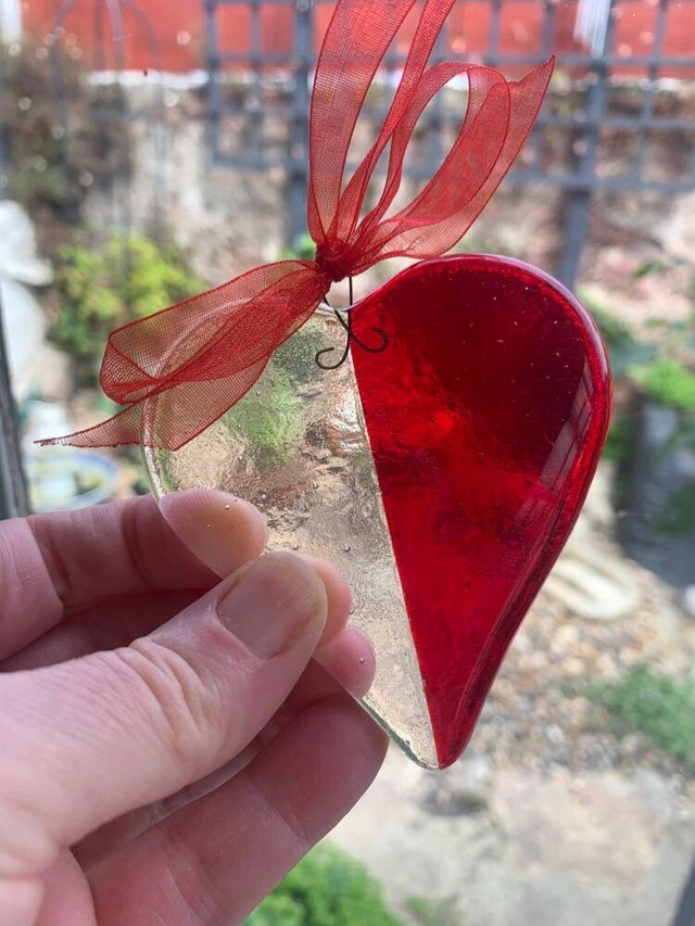 Red and Clear Full Fused Glass Heart approx. 9cm (230105)