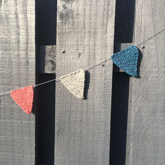 Knitting Kit: Mini Bunting