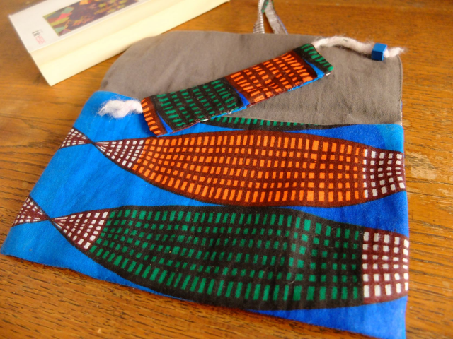 Pochette à livre en wax du Sénégal