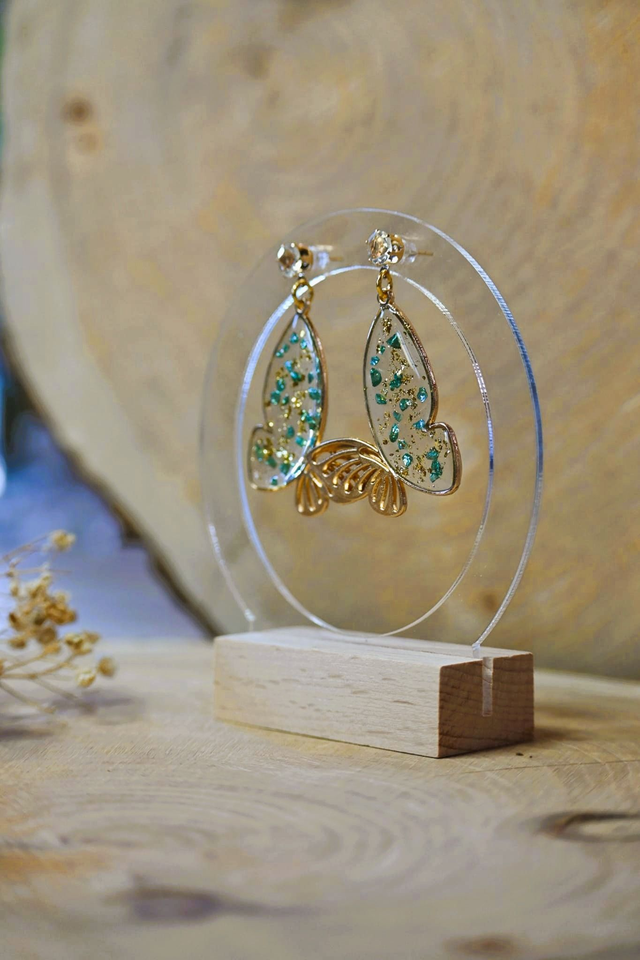 🦋Papill’Or 🦋Boucles d’oreilles en Résine UV - Vert ✨