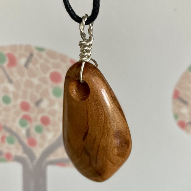 Cherry - Glossy pebble pendant with sterling silver twisted wire bail [048-0100]