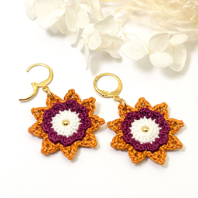 Boucles d’oreilles fleurs Corolles ~ M ~ Bordeaux / Ocre