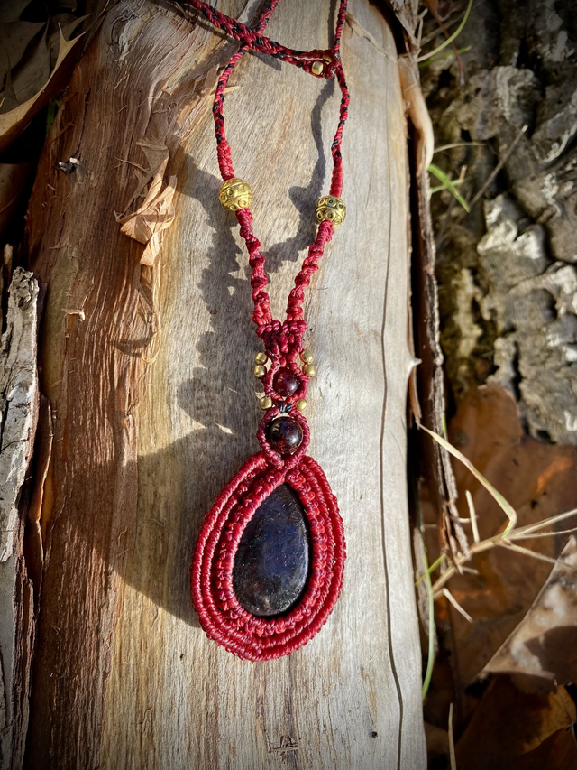 Collier ajustable Grenat