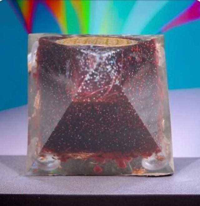 Orgonite pyramide Jaspe rouge