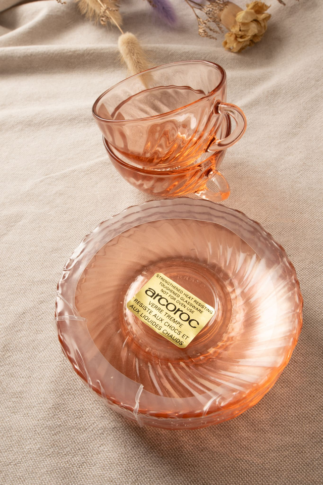 Lot de 6 tasses et soucoupes arcoroc roses ✨