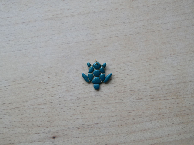 Charm tortue vert/doré