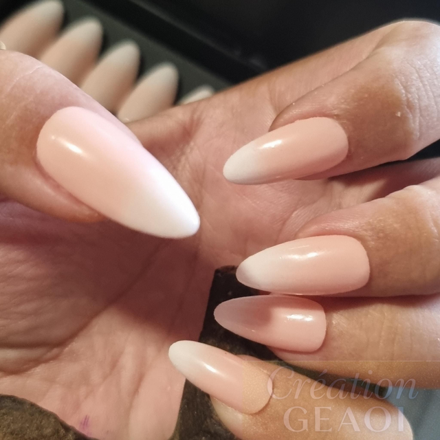 Babyboomer nude little Amande M