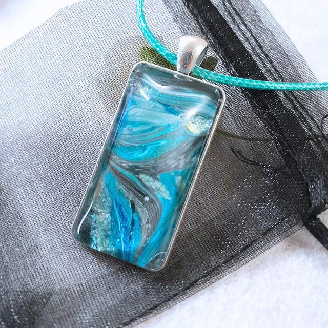 ABYSSE DOREE - Collier - Métal argenté- Bleu noir &amp; doré