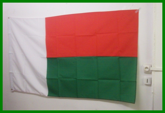 Drapeau Madagascar - 150 x 90 cm