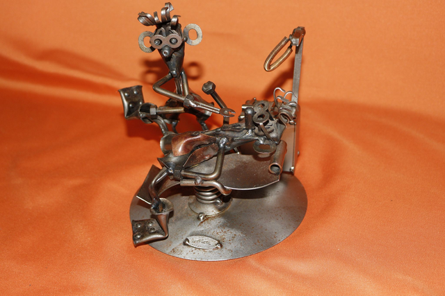 Schraubenmännchen, Schweißkunst, Zahnarzt