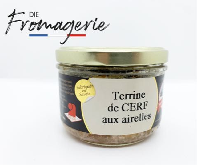 Hirsch Terrine  verfeinert mit Preiselbeeren