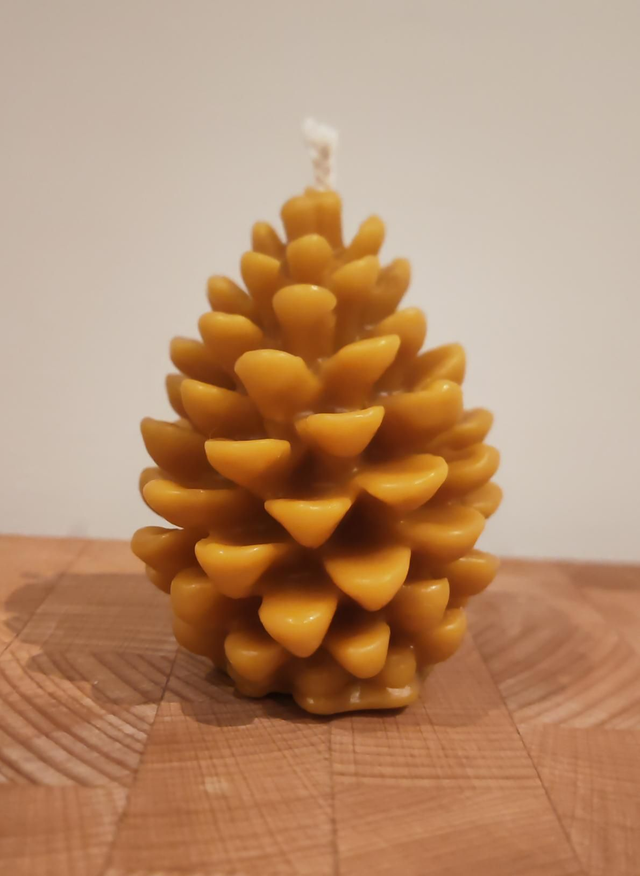 Pine cone 100% pure beeswax