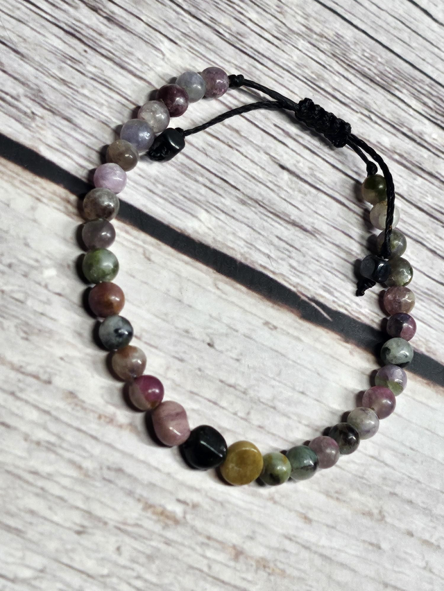 Bracelet Tourmaline Noire 4 mm – Macramé Ajustable