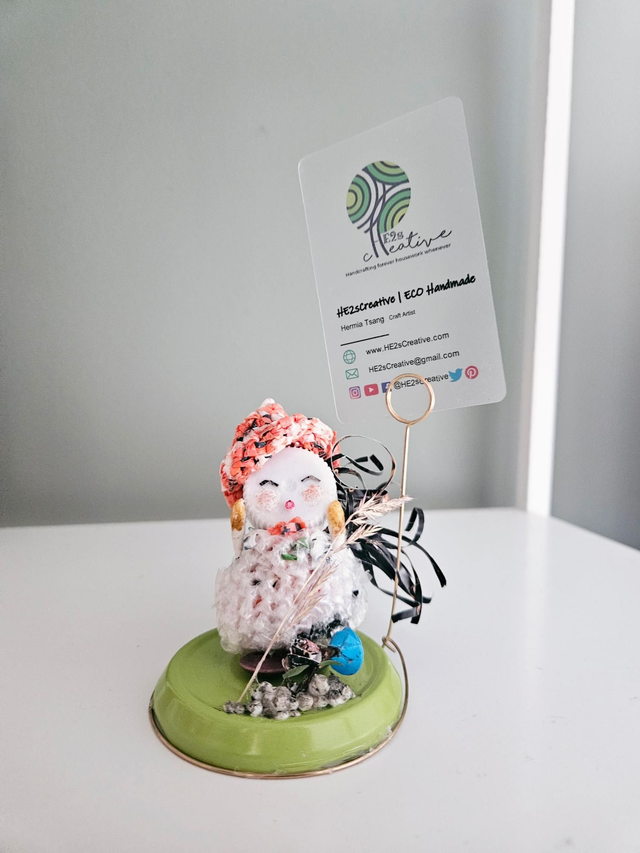 ECO Handmade Vertical Card / Stand / Table Card Holder  With Lovely Girls in the Winds Weather