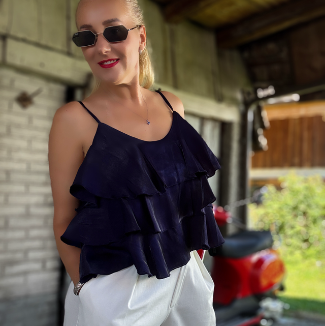 Volant-Top Midnight Chic
