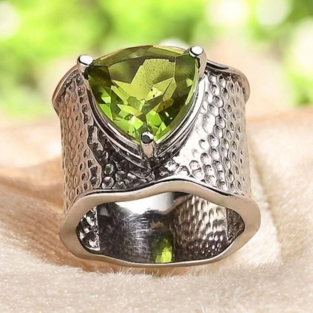 Stunning Chartreuse Quartz Solitaire Ring in Platinum Overlay.