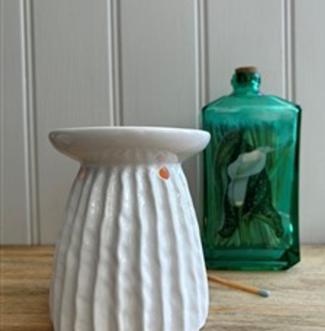 Organic Ribbed Coral Tea Light Burner