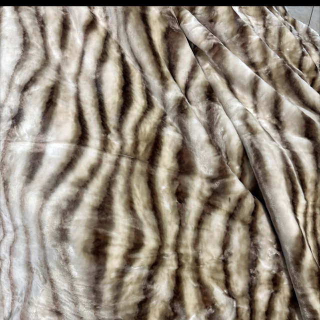 Couvertures, polaire, 4 kg, doublé 200/240 tigre/gris 