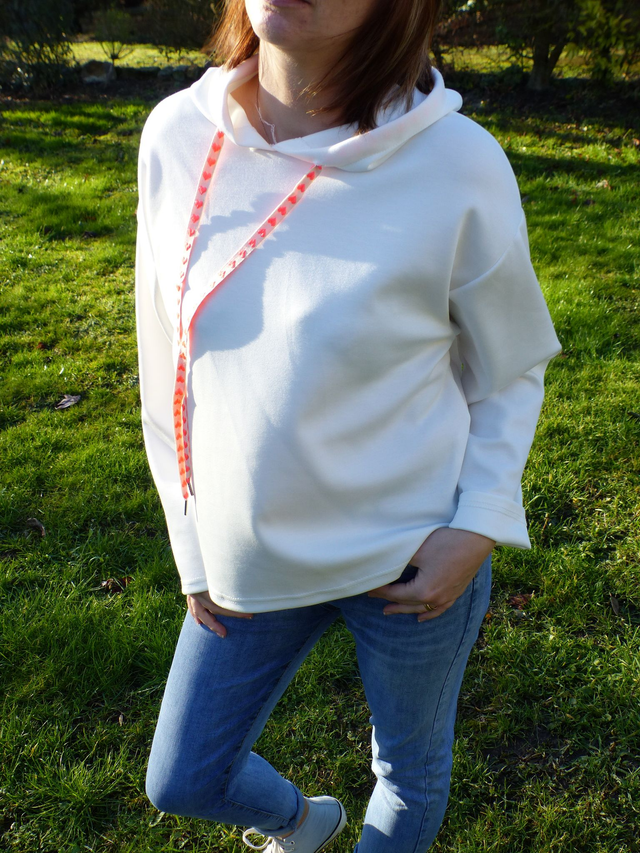 sweat uni capuche blanc