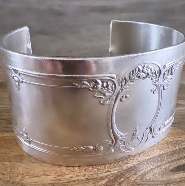 Bracelet manchette vintage 80ans