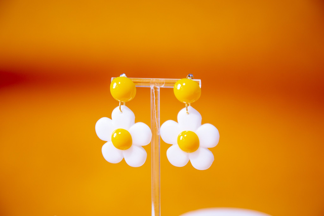 Daisy Flower Drop Earrings