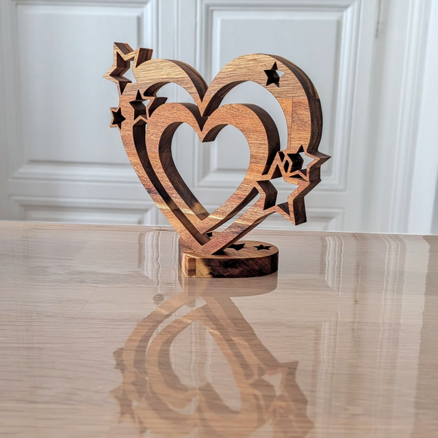 Coeurs étoiles en acacia