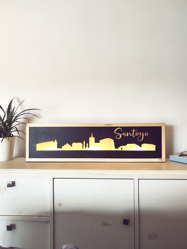 Lámpara quitamiedos &quot;Skyline Santoyo&quot;