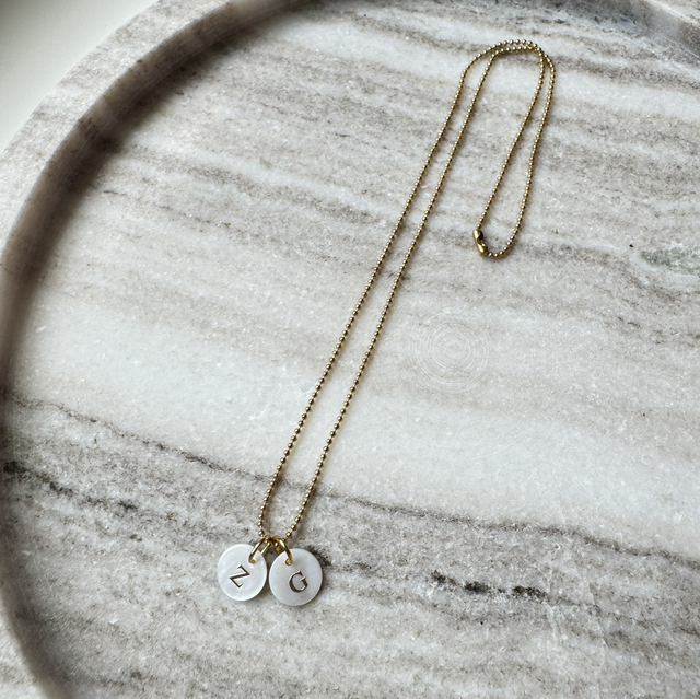 Letter Ballchain Perlmut/gold (1 letter incl) 