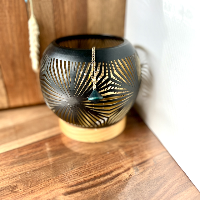  Collier &#039;L&#039;Axis&#039; 