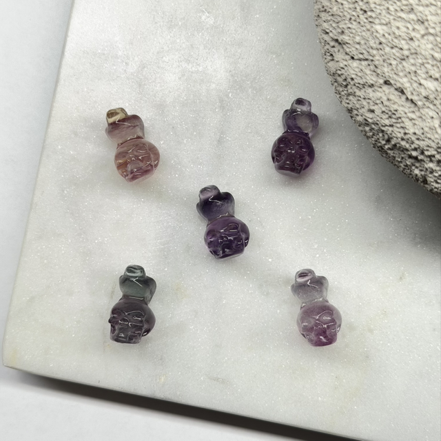 Mini Fluoritt Ravn på Hodeskalle