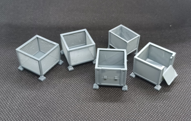 4mm scale / OO gauge depot stillages and baskets